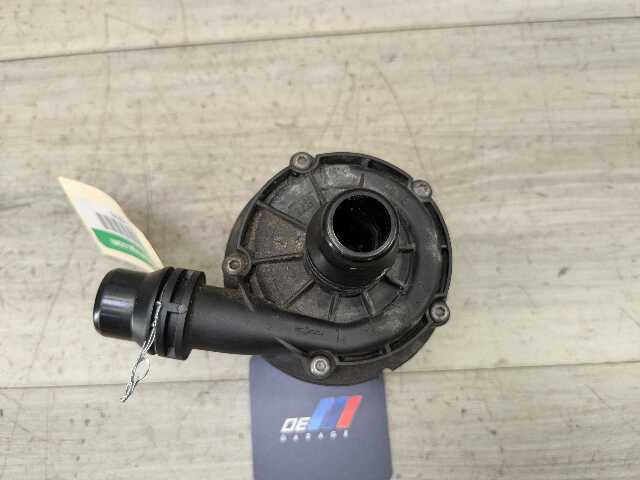 OEM BMW G01 G05 G20 G22 G26 Engine B46 B58 Auxiliary Electric Water Pump Cooling