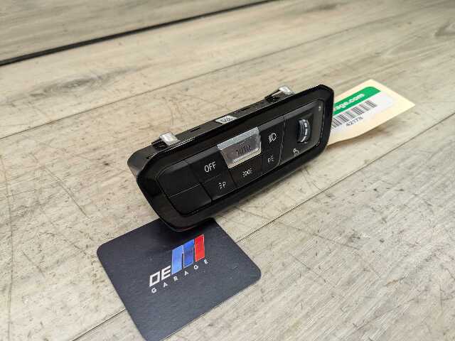 OEM BMW G20 G22 G23 G26 G42 G80 G82 M3 M4 Headlight Control Switch Light Module