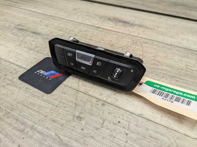 OEM BMW G20 G22 G23 G26 G42 G80 G82 M3 M4 Headlight Control Switch Light Module