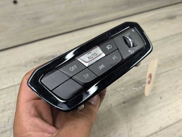 OEM BMW G20 G22 G23 G26 G42 G80 G82 M3 M4 Headlight Control Switch Light Module