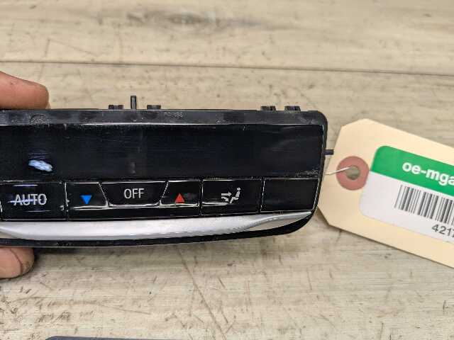 OEM BMW G20 G22 G23 G26 G80 G82 G83 Rear AC Air Climate Control Switch Module