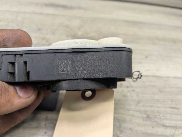 OEM BMW G05 G20 G22 G23 G26 330 M340 X5 Front Upper Grille Shutter Motor Module