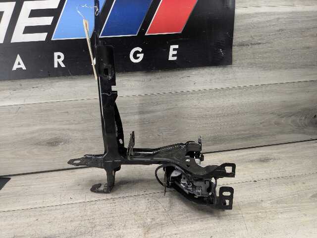 OEM BMW G20 G22 G23 G26 G42 Front Left Driver Headlight Support Mount Bracket