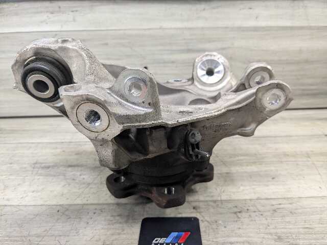 OEM BMW G20 330 M340 REAR Right Passenger Knuckle Wheel Hub Spindle Bearing