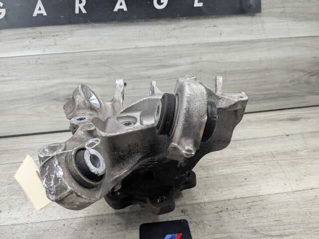 OEM BMW G20 330 M340 REAR Right Passenger Knuckle Wheel Hub Spindle Bearing