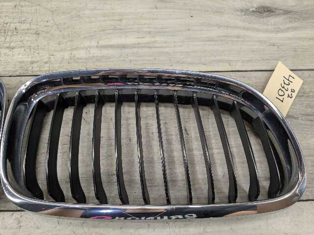 09-11 OEM BMW E90 E91 M3 Left Right Front Bumper Upper Kidney Grilles CHROME