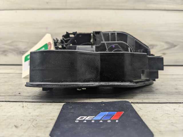 OEM BMW E82 E90 F22 F30 F80 F82 FRONT Right Passenger Door Lock Latch Actuator