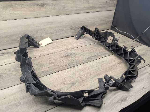 09-11 BMW E90 E91 LCI Front Left Right Headlight Arm Bracket Mount Plastic SET