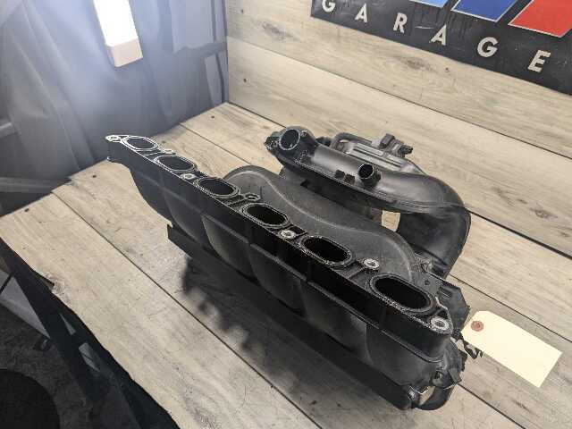 OEM BMW E70 E82 E88 E90 E92 E93 Engine N52 Intake Manifold w/ Throttle Body