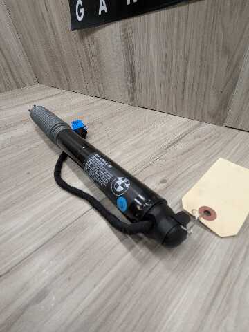 16-19 OEM BMW G12 740 750 M760 Right Passenger Electric Trunk Lid Shock Strut