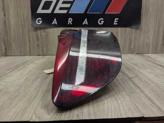 08-12 OEM BMW E71 X6 X6M PRE-LCI Rear Left Driver Outer Quarter Stop Tail Light