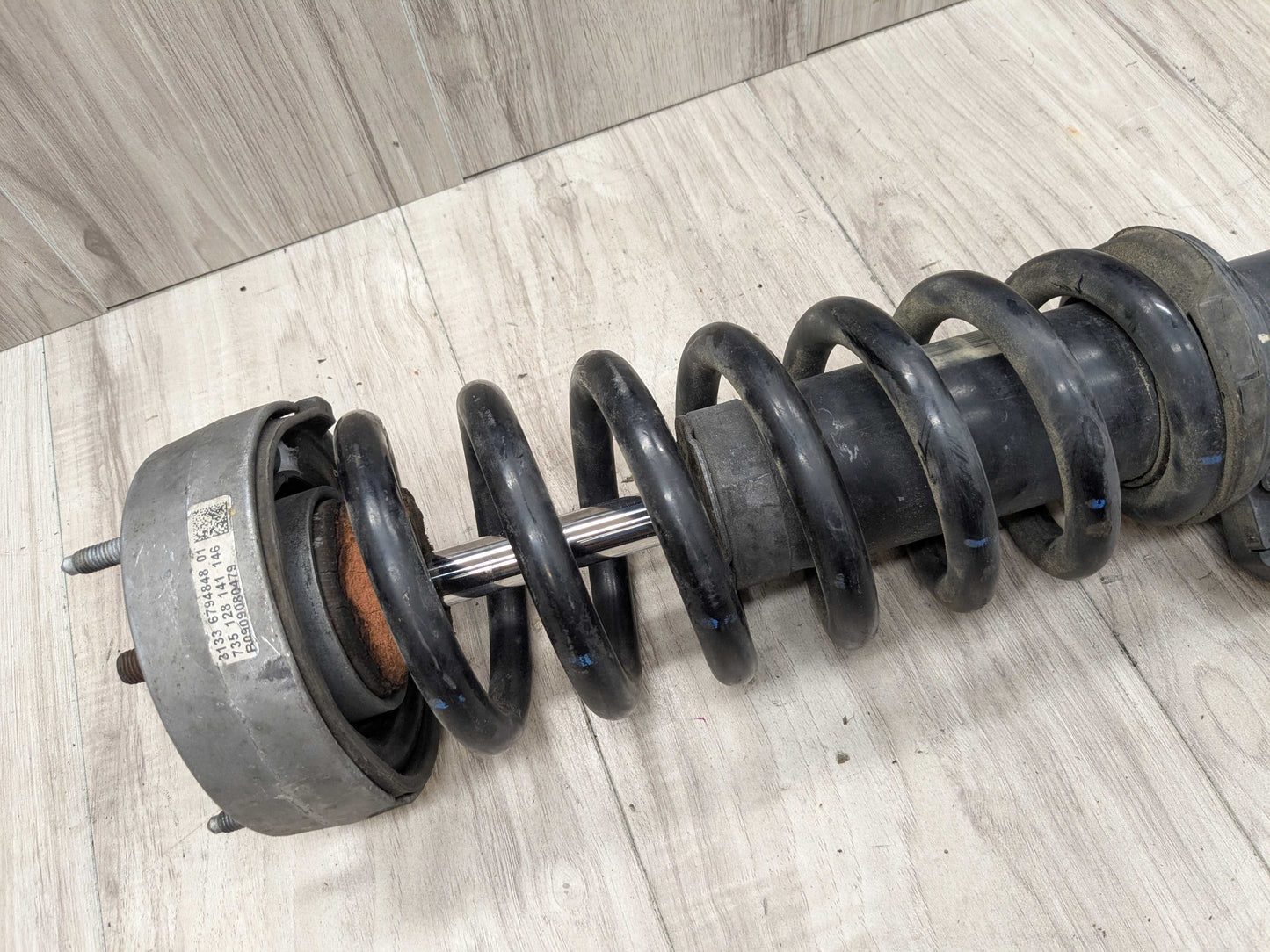 OEM BMW E70 E71 X5M X6M Front Right Passenger Spring Strut Shock Absorber VDC