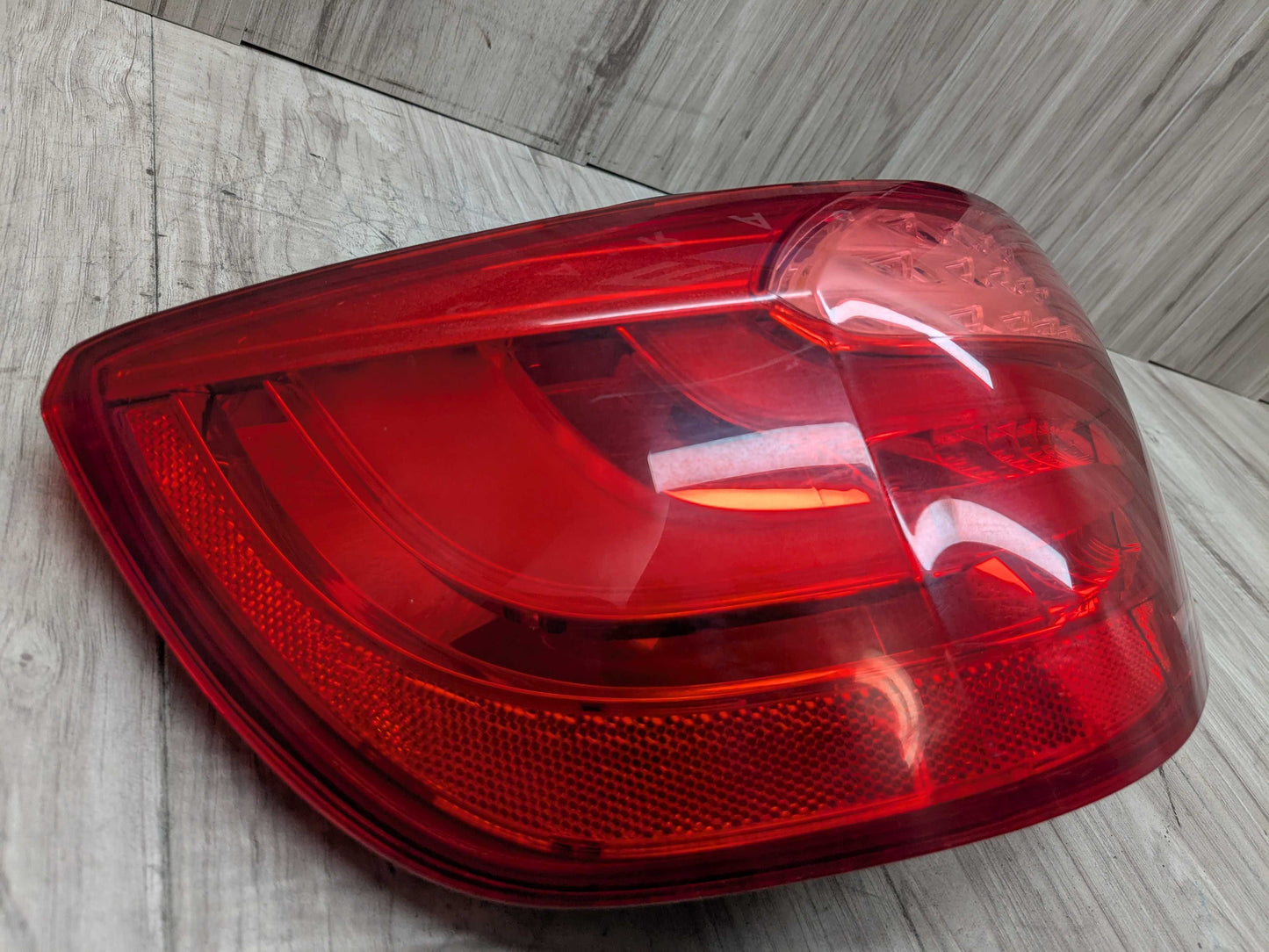 11-13 BMW OEM E93 328 335 M3 LCI Convertible Rear Left Driver Outer Tail Light