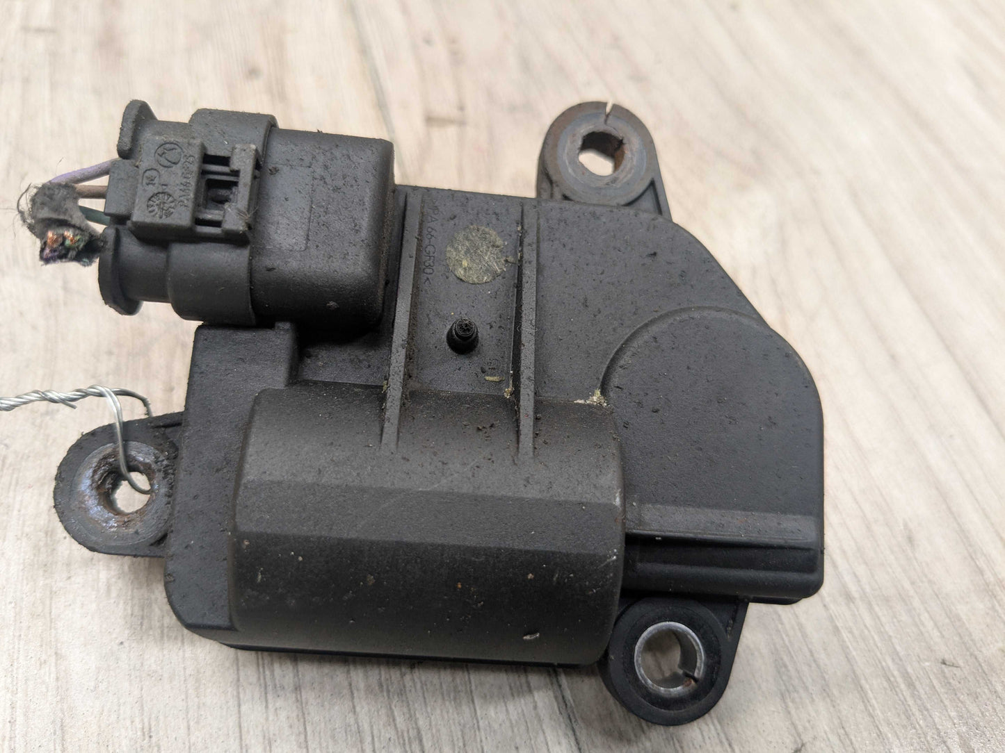 *OEM BMW F15 F16 F22 F23 F30 F32 F33 F36 F44 Muffler Exhaust Flap Actuator Motor