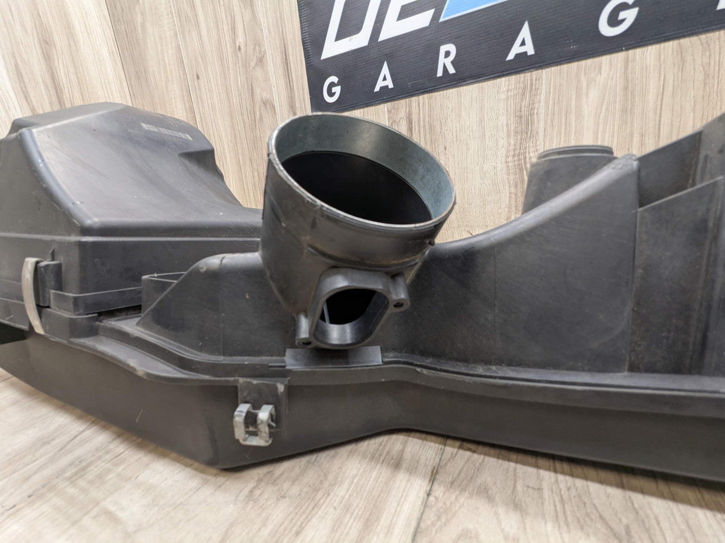 OEM BMW F22 F23 F30 F32 F33 F36 Engine N26 Air Cleaner Filter Intake Housing Box