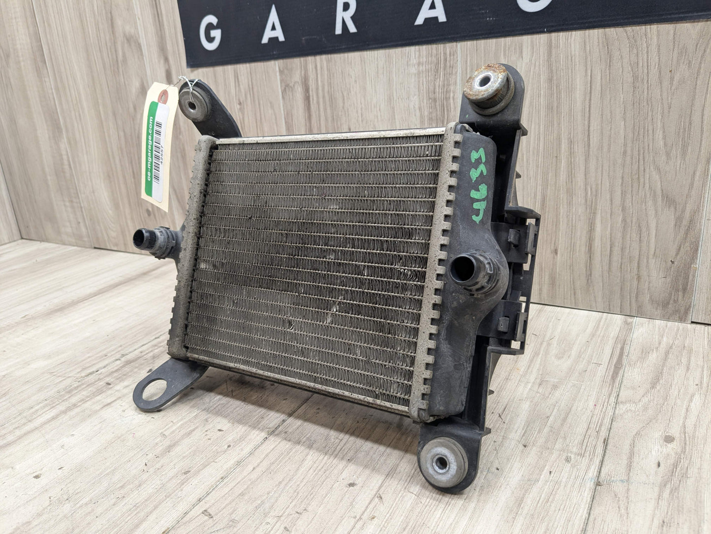 12-15 OEM BMW F22 F30 F32 F34 F36 Engine Oil Cooler Radiator Passenger Right