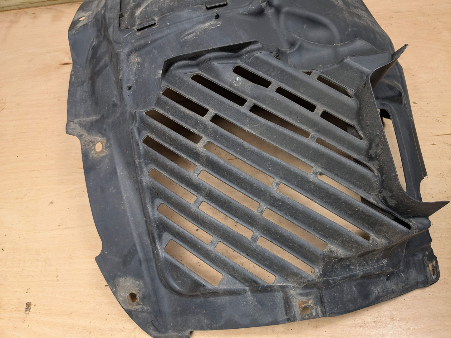 OEM BMW F32 F33 F36 Right Passenger Fender Liner Wheel Splash Shield Frontward