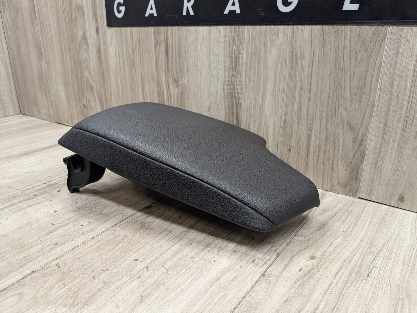 OEM BMW E90 E92 E93 328 335 Center Console Armrest Tray BLACK Leather Dakota