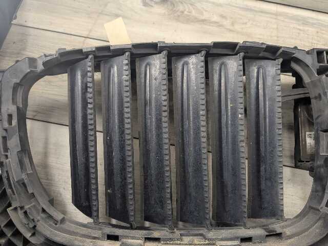 18-21 OEM BMW G01 G02 X3 X4 Front Upper Kidney Grille Air Flap Intake Shutter