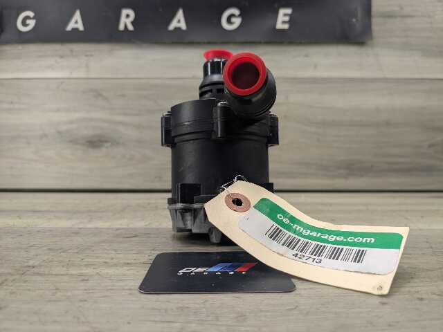 16-24 OEM BMW F90 G11 G12 G30 M5 Engine Electric Auxiliary Water Coolant Pump