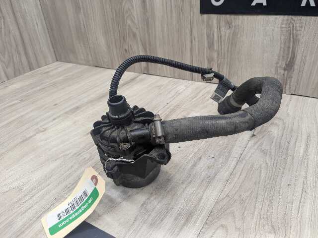 OEM BMW E70 F02 F06 F10 F15 F16 X5 Engine N63 S63 Auxiliary Coolant Water Pump