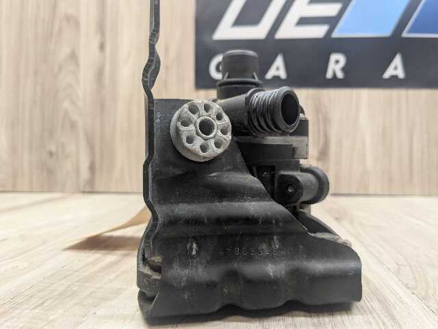 08-14 OEM BMW E70 X5M X6M Engine S63 Auxiliary Coolant Water Pump