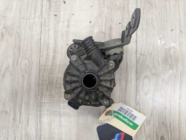 08-14 OEM BMW E70 X5M X6M Engine S63 Auxiliary Coolant Water Pump