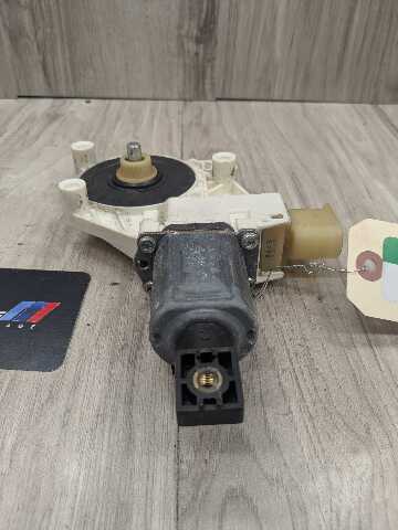 07-16 OEM BMW E89 E92 E93 328 335 M3 Right Passenger Door Window Regulator Motor