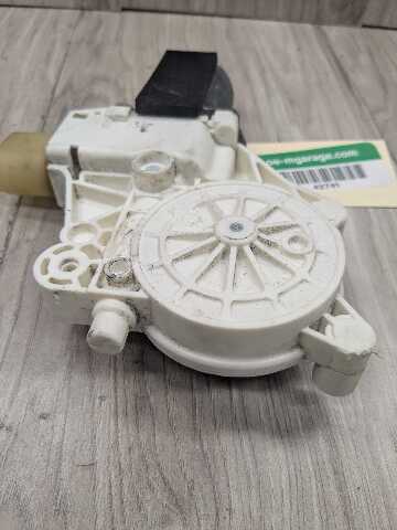 07-16 OEM BMW E89 E92 E93 328 335 M3 Left Driver Door Window Regulator Motor