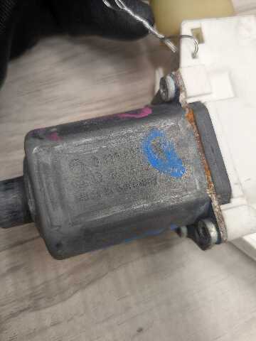 07-16 OEM BMW E89 E92 E93 328 335 M3 Left Driver Door Window Regulator Motor