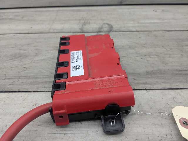 OEM BMW F22 F30 F32 F36 F80 F82 Positive Battery Distributor B+ Power Fuse Box