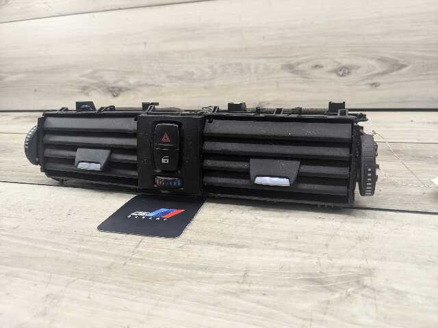 OEM BMW F30 F32 F33 F36 F80 F82 F83 M3 M4 Front Dash Central AC Air Vent Grille