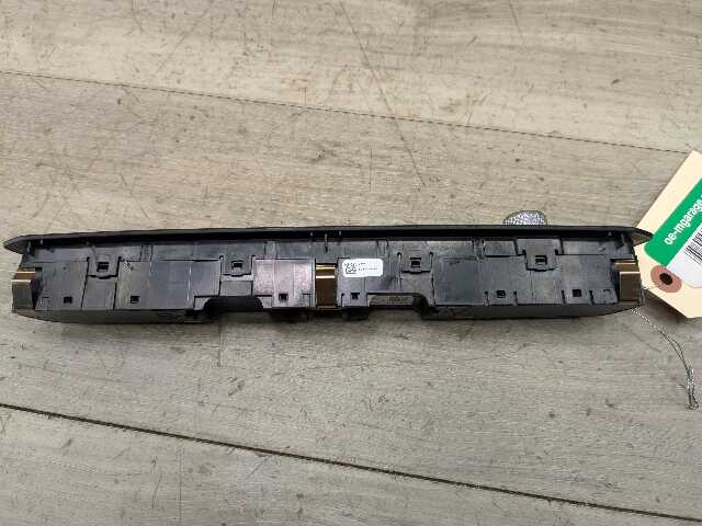 OEM BMW G20 G22 G23 G80 G82 G83 M3 M4 Control Panel Radio Media Buttons Control