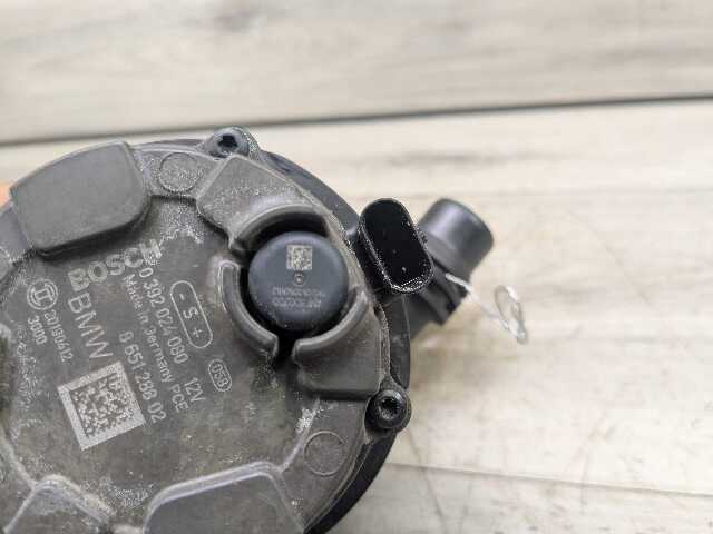 OEM BMW G01 G05 G20 G22 G26 Engine B46 B58 Auxiliary Electric Water Pump Cooling