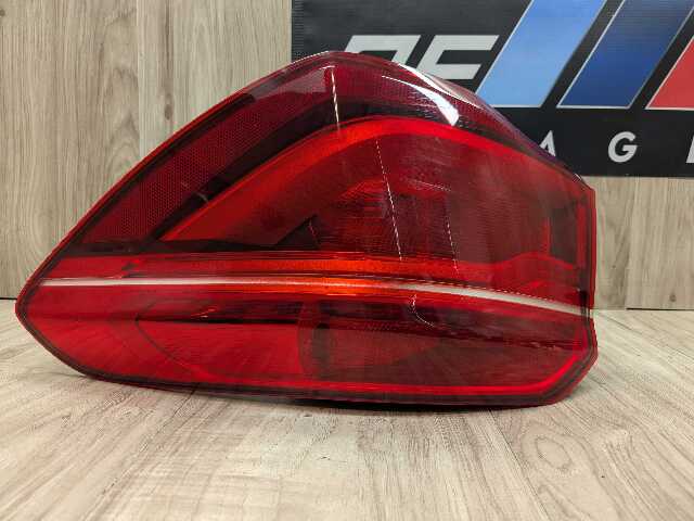 16-22 OEM BMW F48 X1 28 Rear Right Passenger Quarter Panel Outer Tail Light