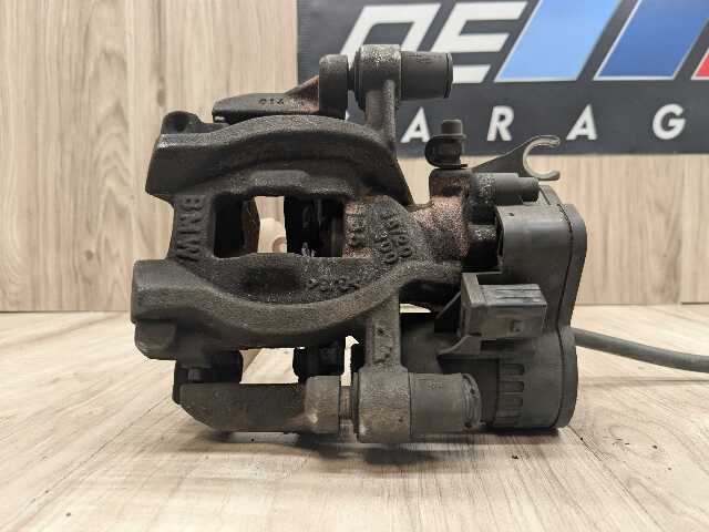 16-24 OEM BMW F39 F44 F48 X1 X2 28 228 FRONT Left Driver Brake Caliper