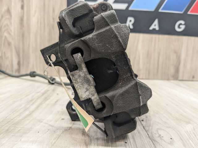 16-24 OEM BMW F39 F44 F48 X1 X2 28 228 FRONT Left Driver Brake Caliper