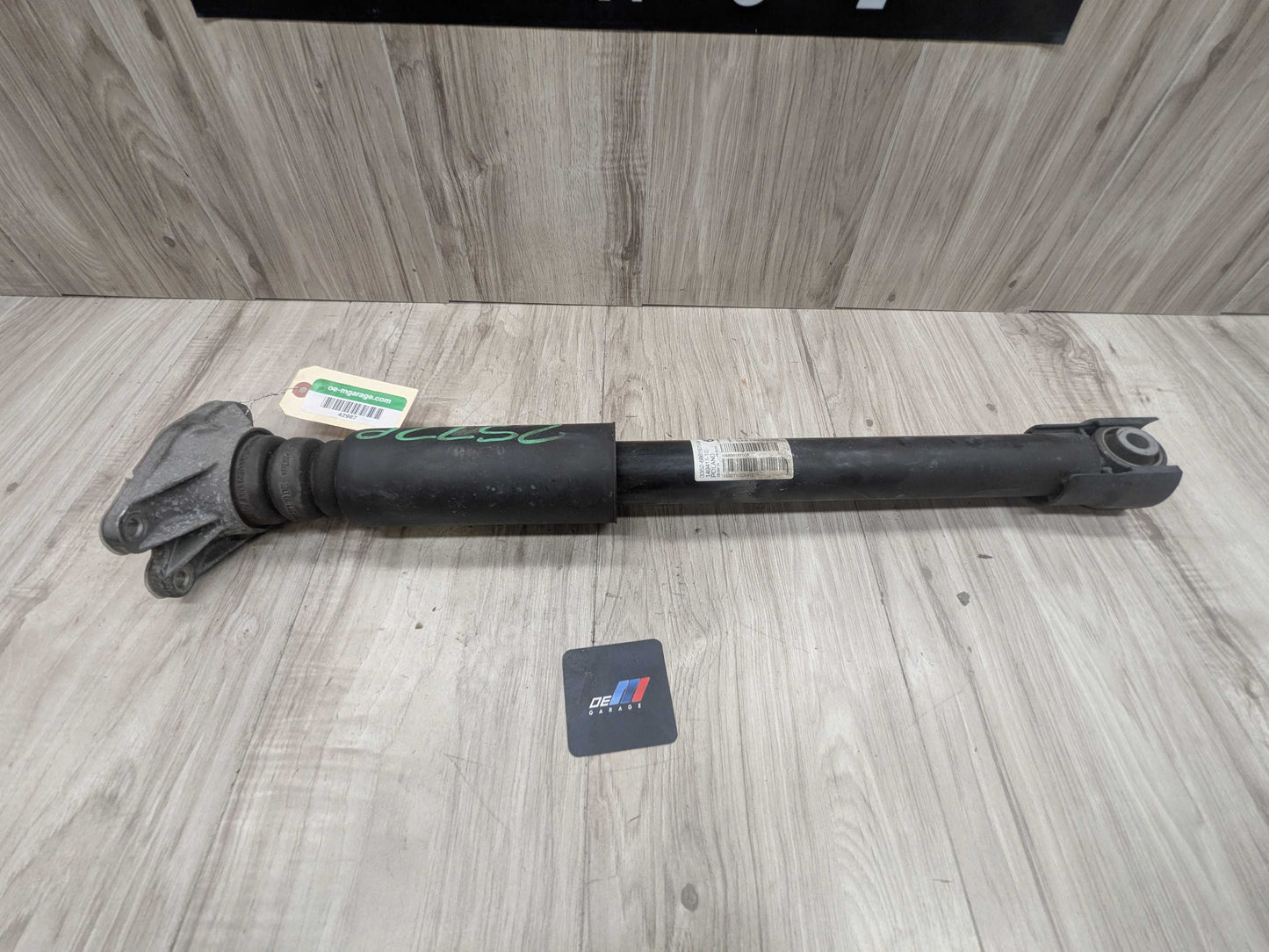 16-22 OEM BMW F48 X1 28i 28iX REAR Left or Right Side Strut Shock Absorber