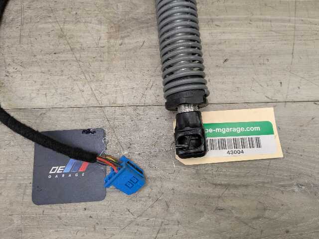 OEM BMW G20 G80 330 M340 M3 Right Passenger Trunk Hatch Lid Drive Shock Strut