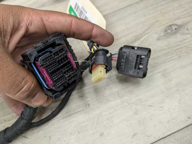 OEM BMW G20 G22 G23 G26 G42 330i 430i Engine B46 Wiring Wire Harness Module 1