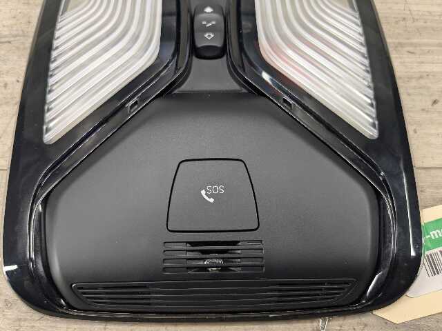 OEM BMW F90 F97 G01 G05 G20 G30 330 X3 Front Roof Console Dome Light SOS Switch