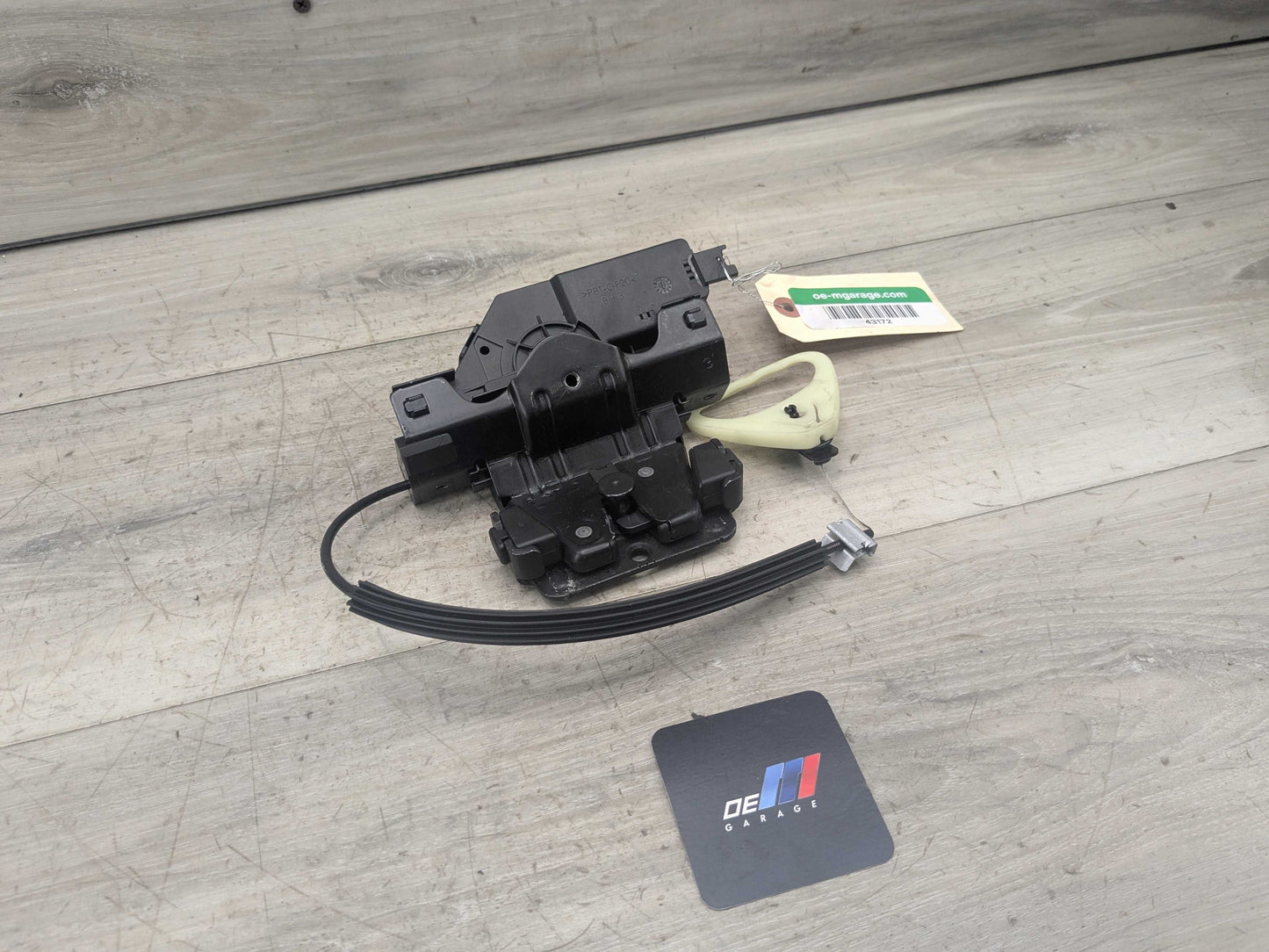 OEM BMW E82 E88 E90 E92 E93 Rear Trunk Lid Latch Lock Opener Actuator w/ Cable
