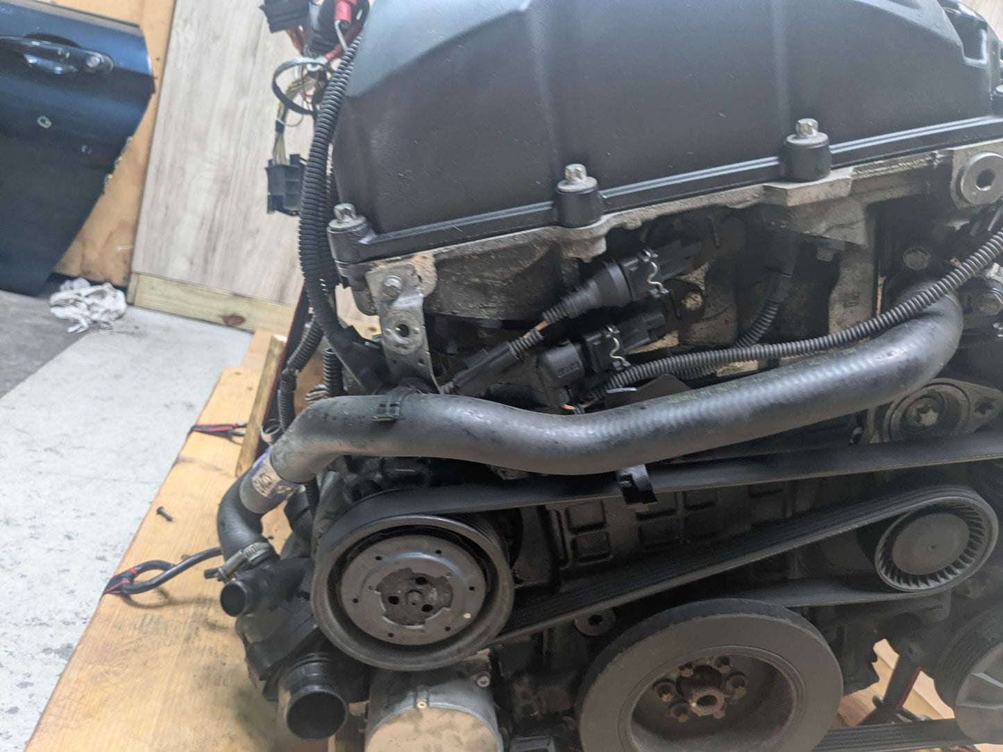 OEM BMW E88 E90 E92 E93 N52 COMPLETE ENGINE MOTOR RWD 121k Ran! Video!