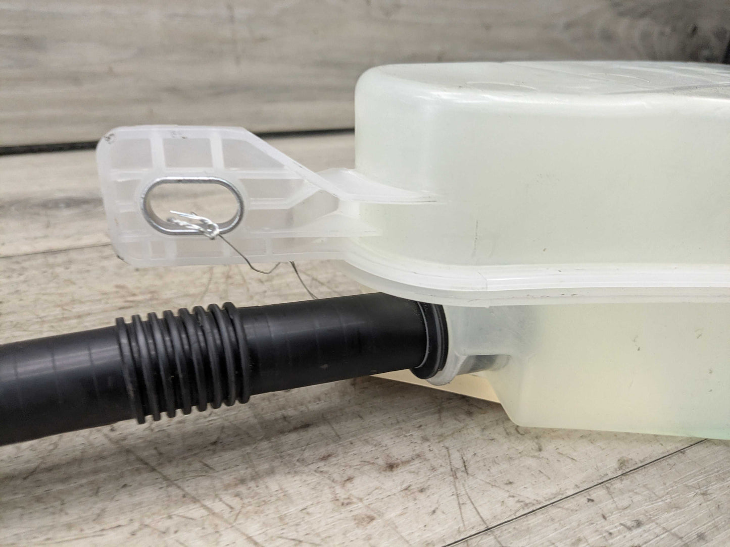 OEM BMW G20 G22 330 M340 430 M440 Windshield Wipe Washer Bottle Tank Reservoir