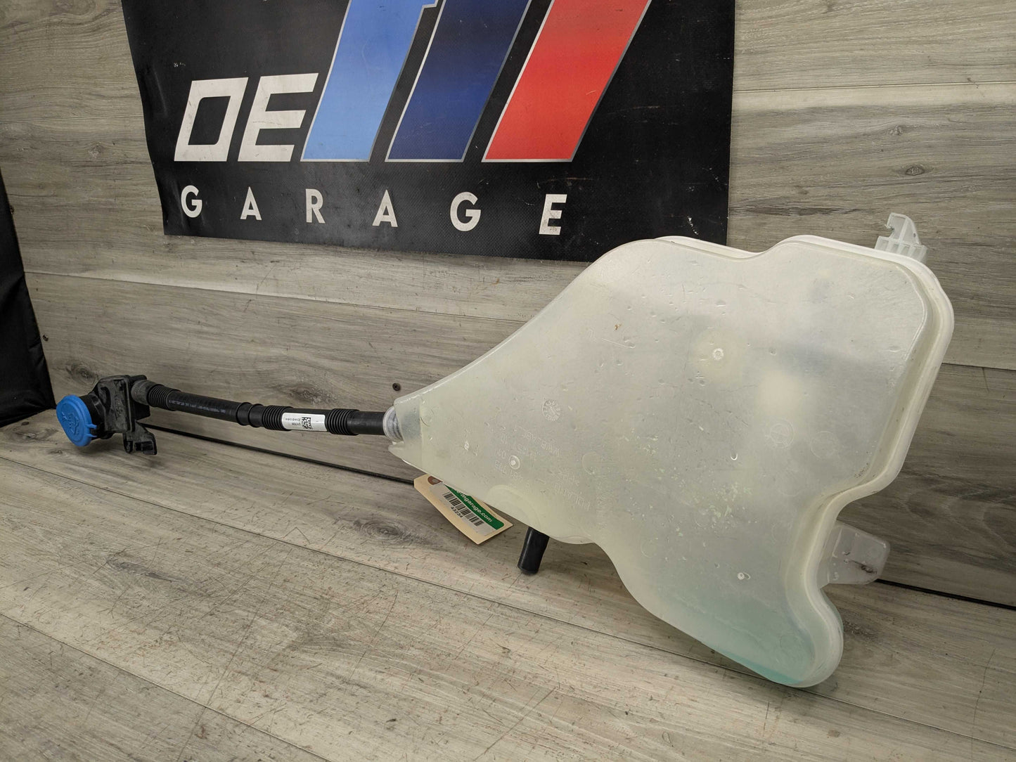 OEM BMW G20 G22 330 M340 430 M440 Windshield Wipe Washer Bottle Tank Reservoir