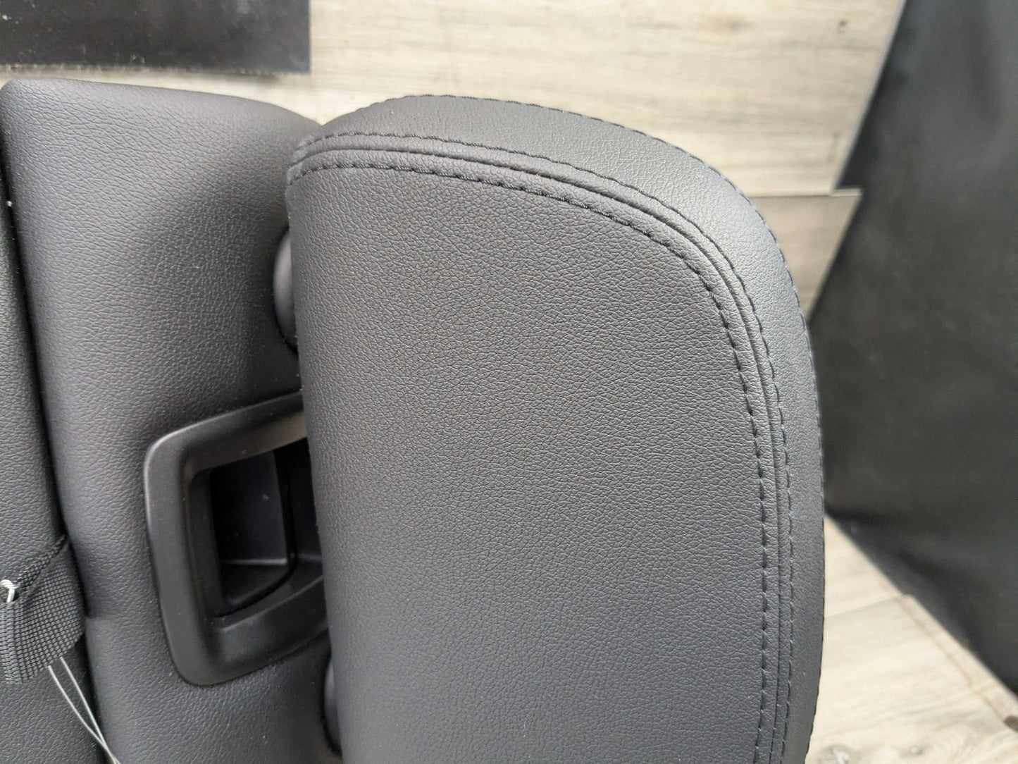 OEM BMW G01 G20 G20 330 M340 X3 X4 Rear Center Seat 2ND Row Arm Rest Cup Holder