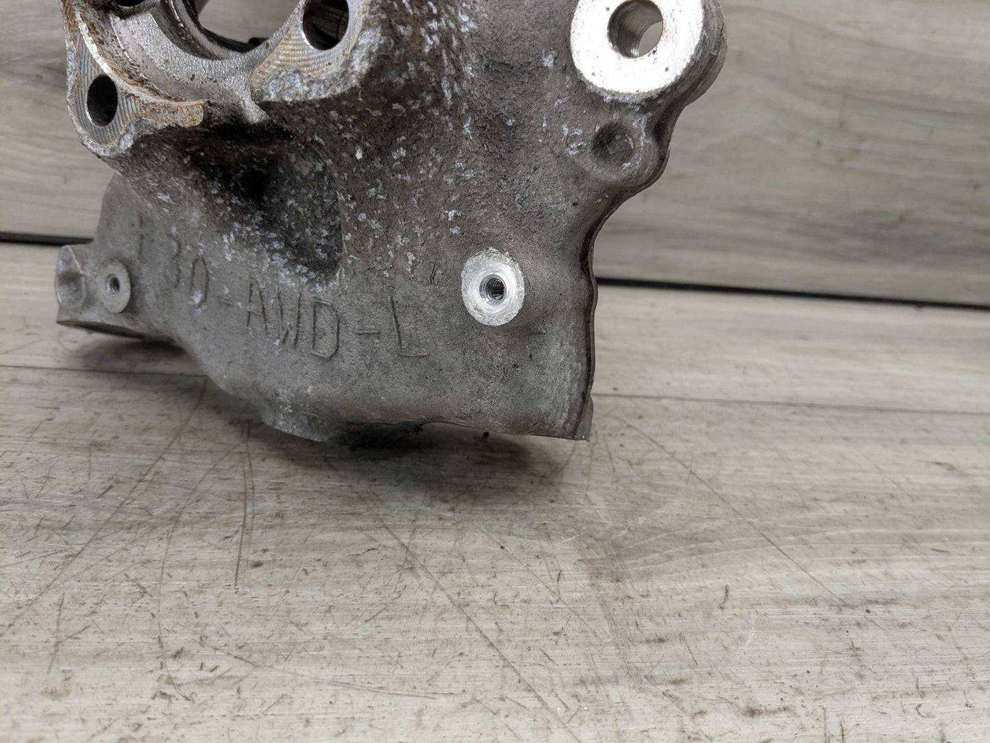 OEM BMW F22 F23 F30 F32 F33 AWD Front Left Driver Spindle Hub Carrier Knuckle