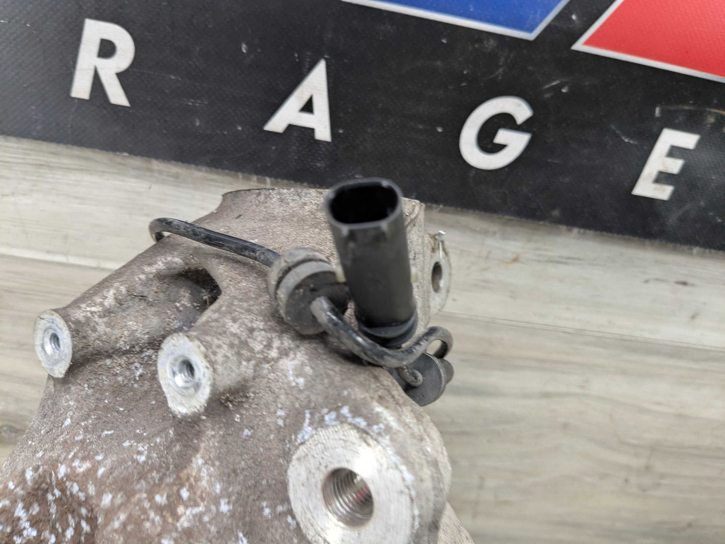 OEM BMW F22 F23 F30 F32 F33 AWD Front Left Driver Spindle Hub Carrier Knuckle