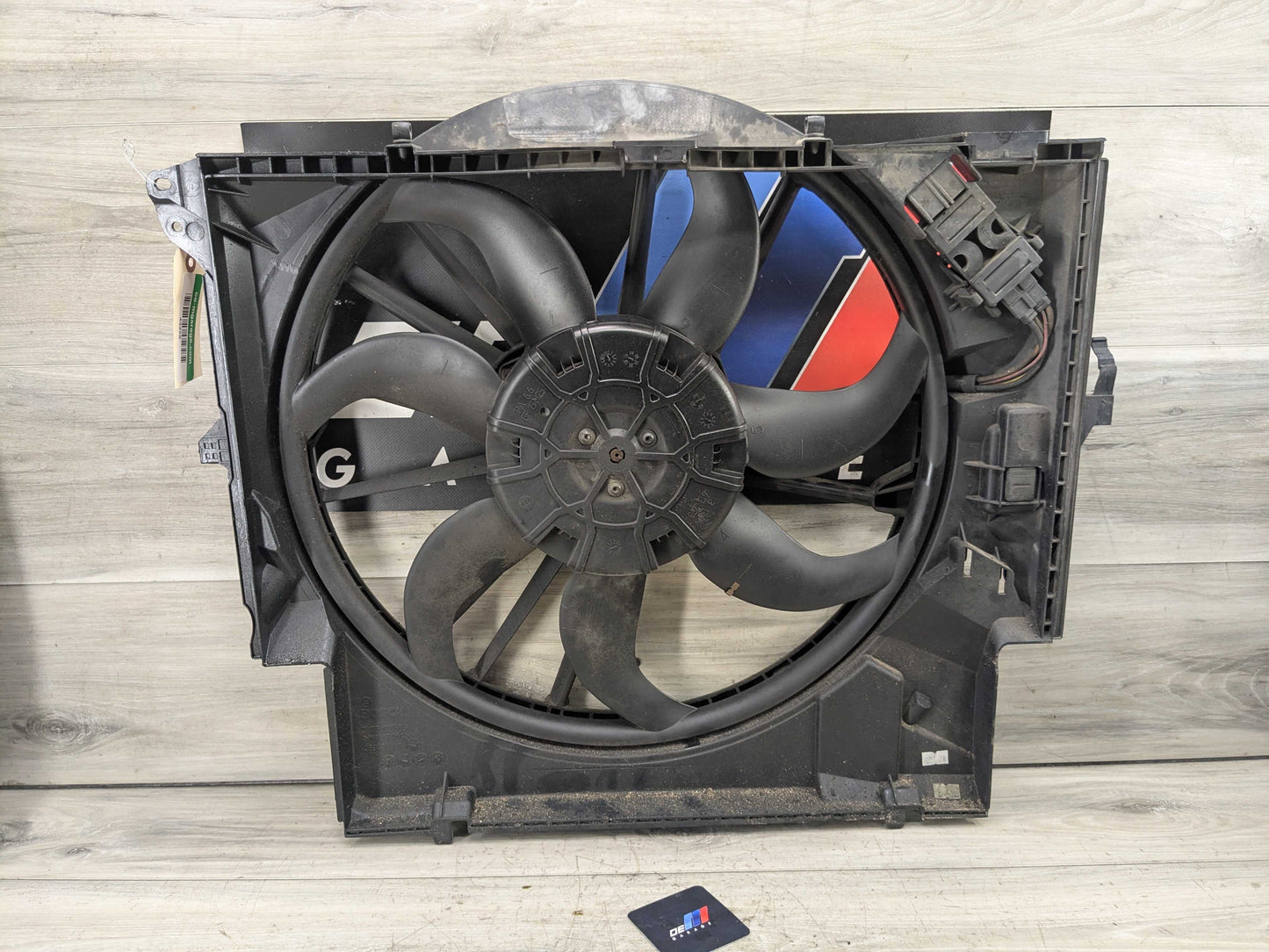 OEM BMW E82 E88 E90 E92 E93 Engine N54 N55 Radiator Auxiliary Fan Shroud 600W