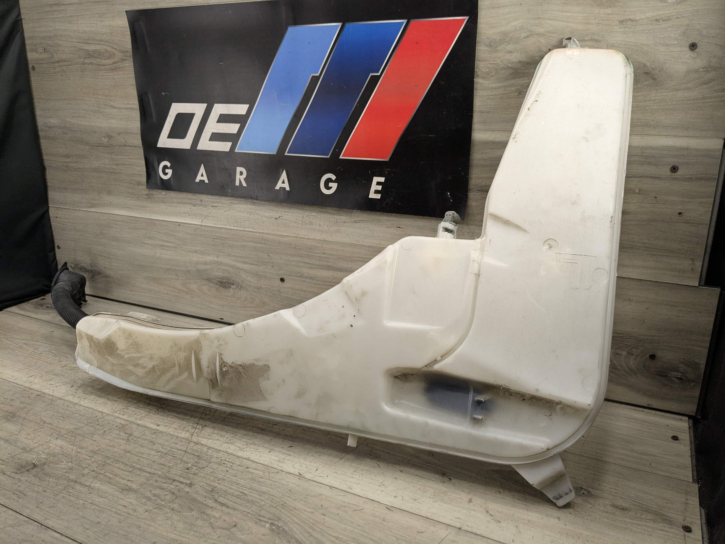 11-18 OEM BMW F25 F26 X3 X4 Windshield Wipe Washer Bottle Tank Reservoir